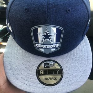 Dallas sideline snapback
